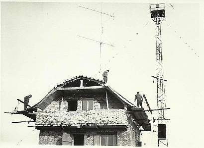 Na stavbě vysílacího střediska